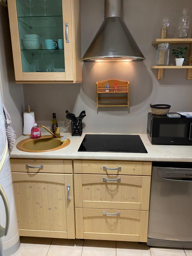 Appartement Cosy Avec Jardin Privatif Et Garage Fontainebleau Exteriör bild