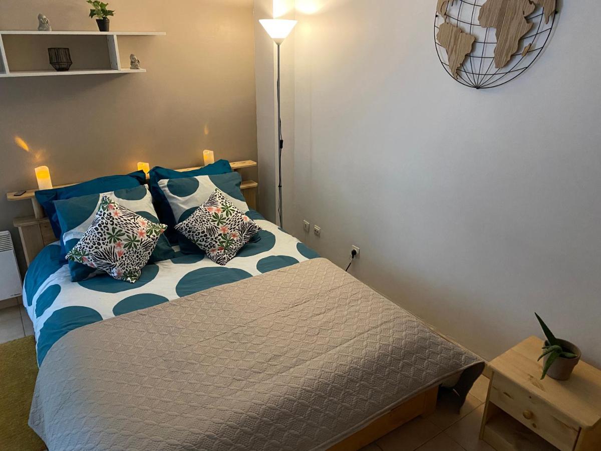 Appartement Cosy Avec Jardin Privatif Et Garage Fontainebleau Exteriör bild